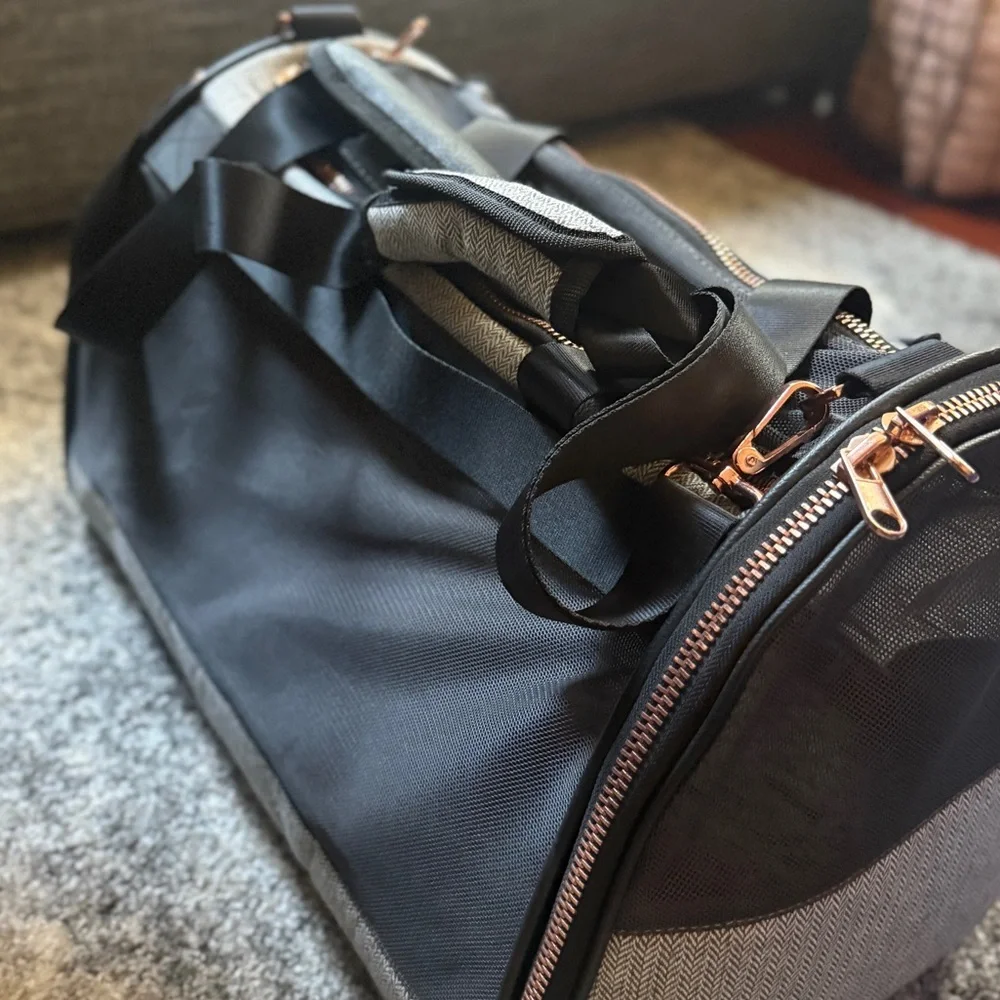 Bond & Co Black and Gray Pet Carrier